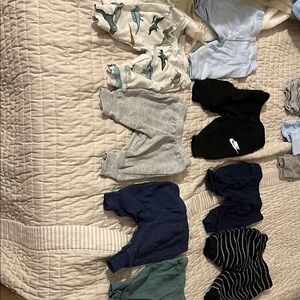 Baby Clothing Set with Shark Print